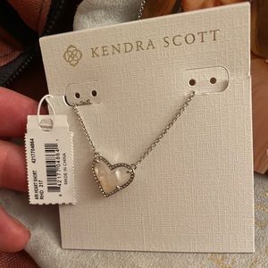 kendra scott NWT heart pendant necklace